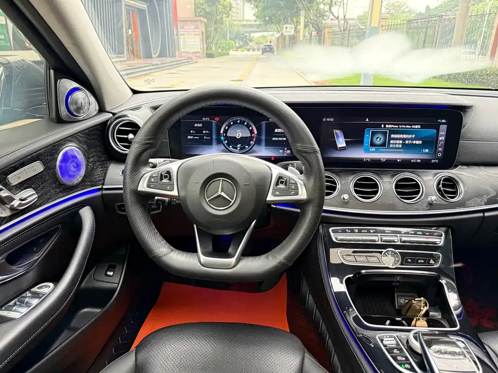 Mercedes-Benz E-Class 2018 — фото 32