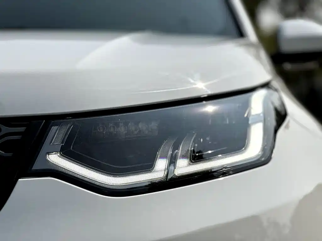 Land Rover Discovery Sport 2022 — фото 22