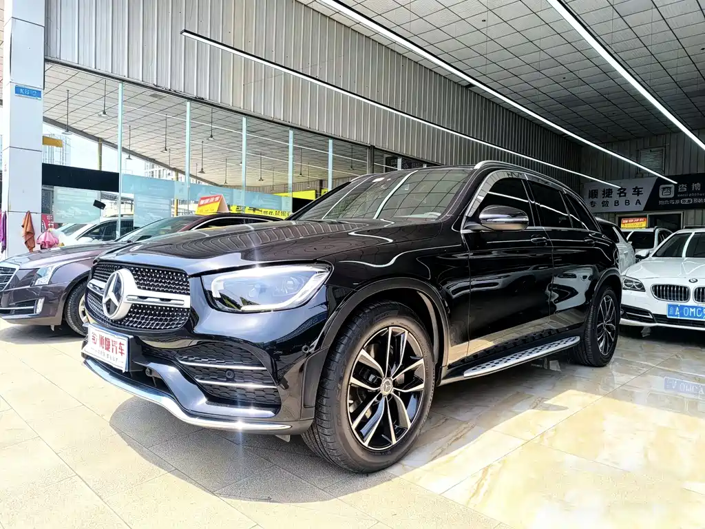 Mercedes-Benz GLC 2021 — фото 1