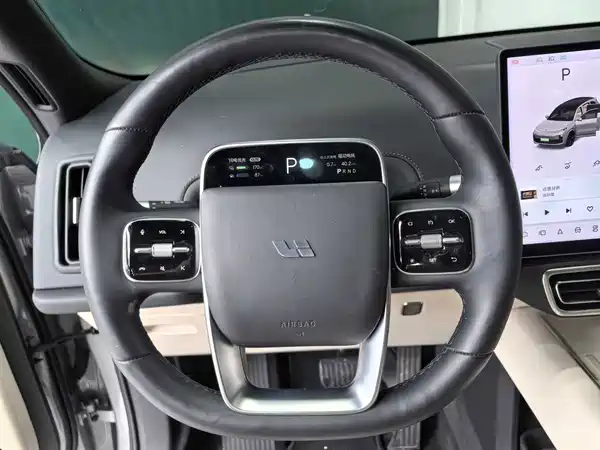 Li Auto L8 2023