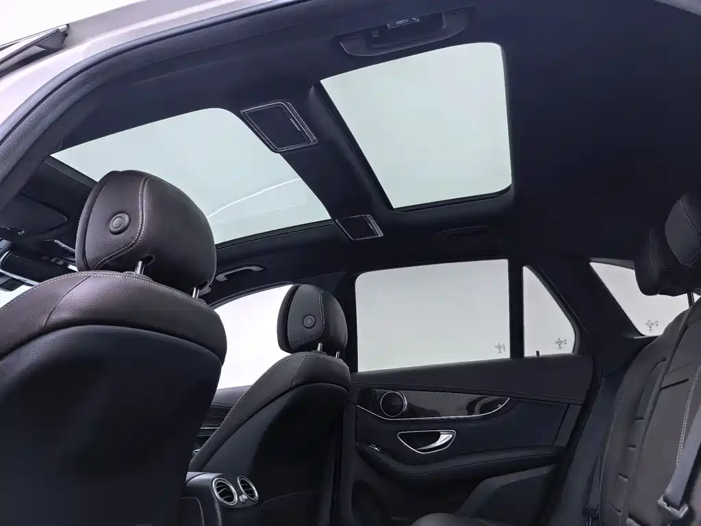Mercedes-Benz GLC 2019 — фото 17