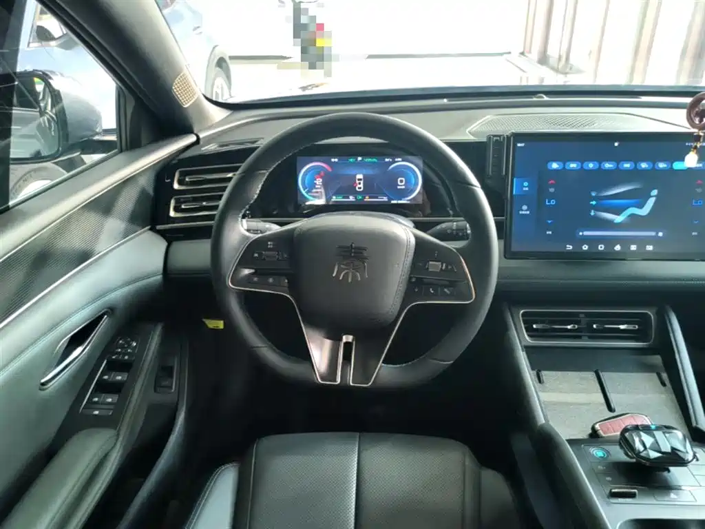 BYD Qin L 2025 — фото 11