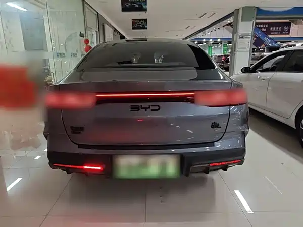 BYD Qin L 2024