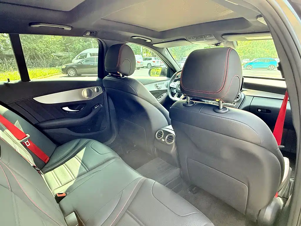 Mercedes-Benz C-Class AMG 2022 — фото 15