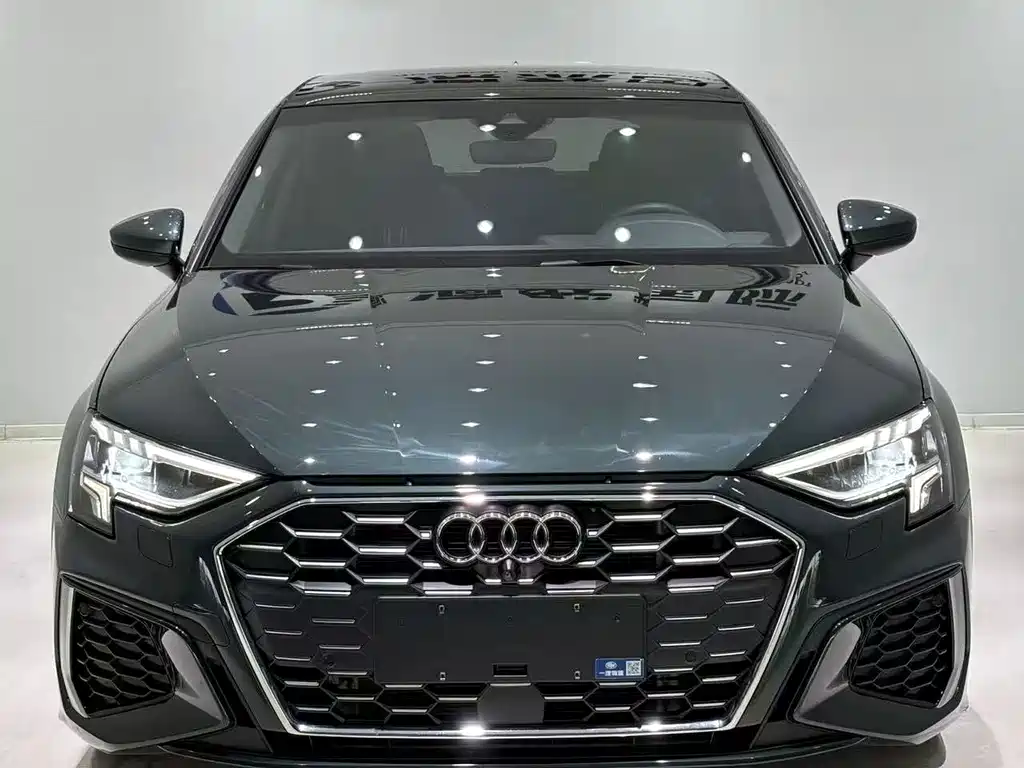 Audi A3 2022 — фото 2