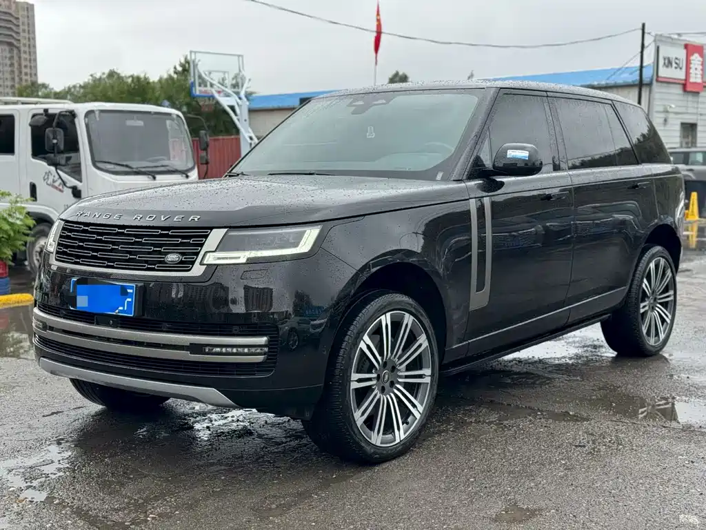 Land Rover Range Rover 2024 — фото 1