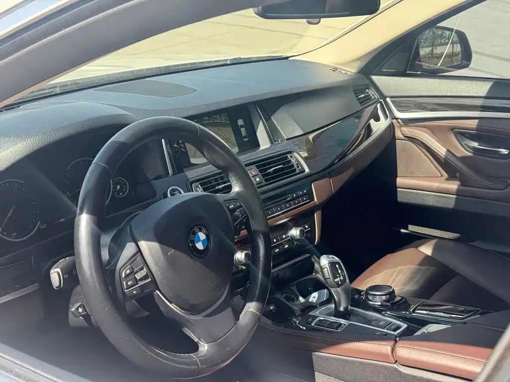 BMW 5 Series 2016