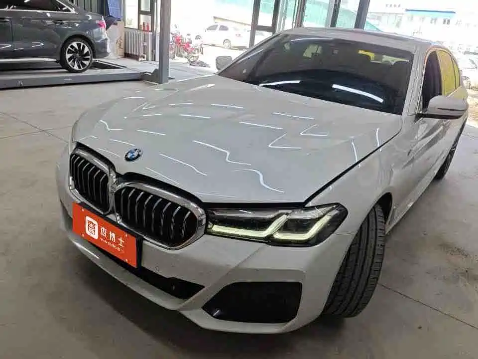 BMW 5 Series 2021 — фото 1