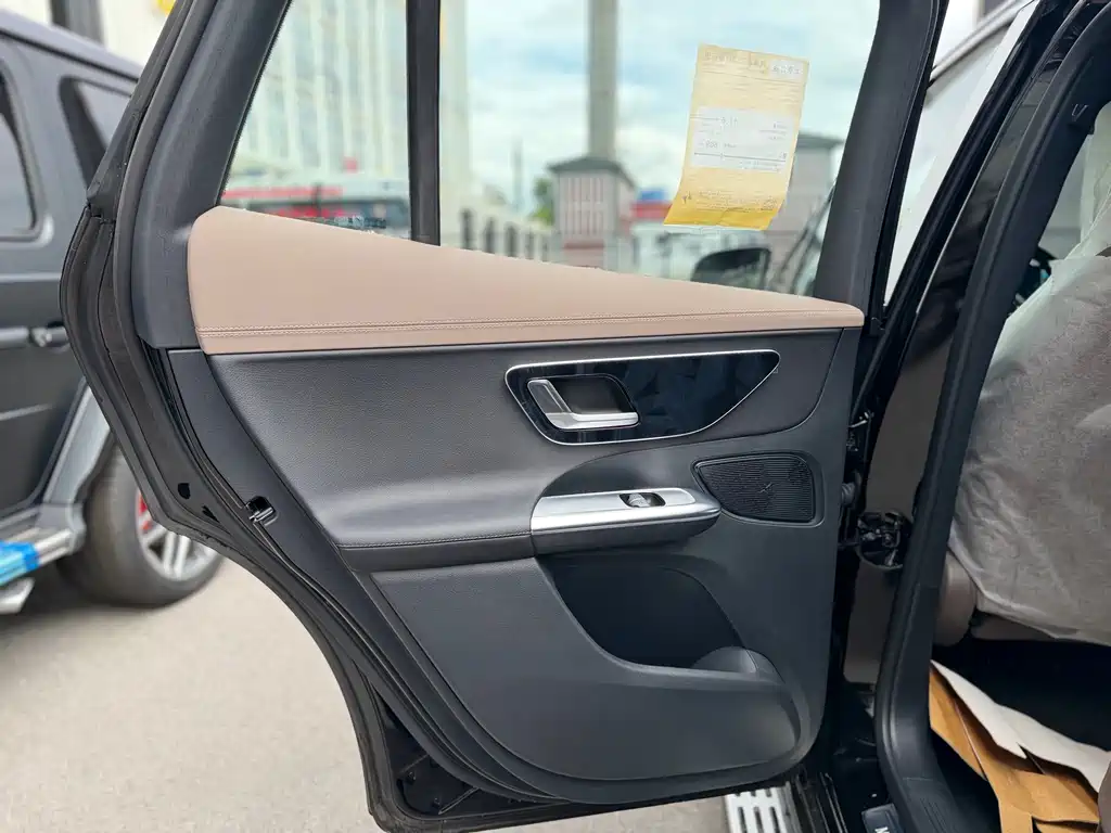 Mercedes-Benz EQE SUV 2025 — фото 17
