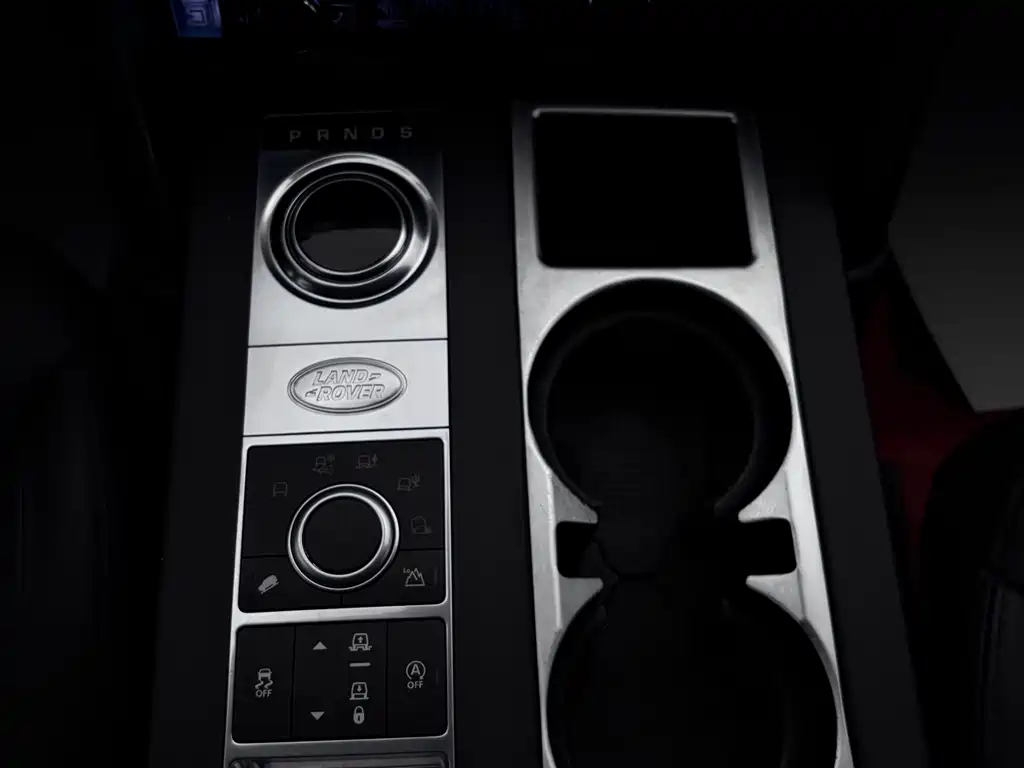 Land Rover Discovery 2020 — фото 11
