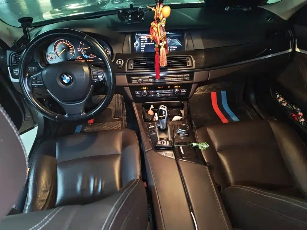 BMW 5 Series 2014 — фото 13
