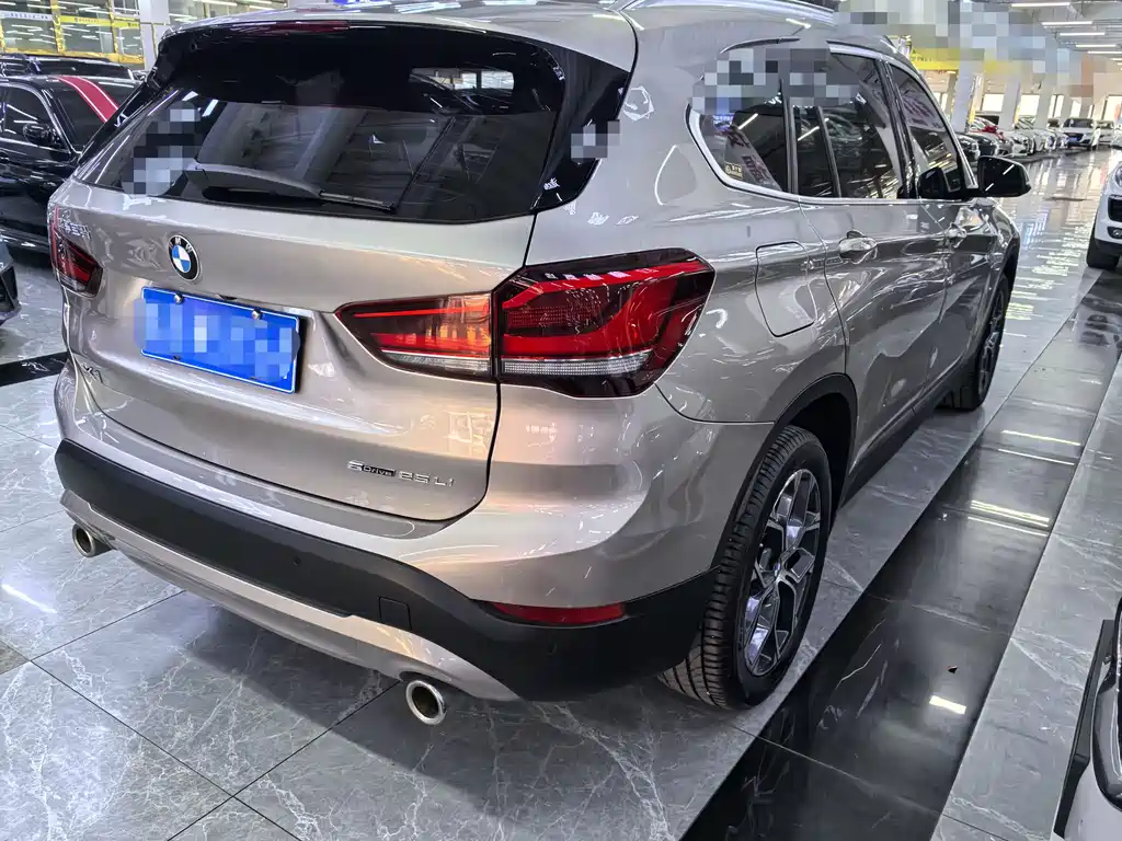 BMW X1 2022 — фото 6