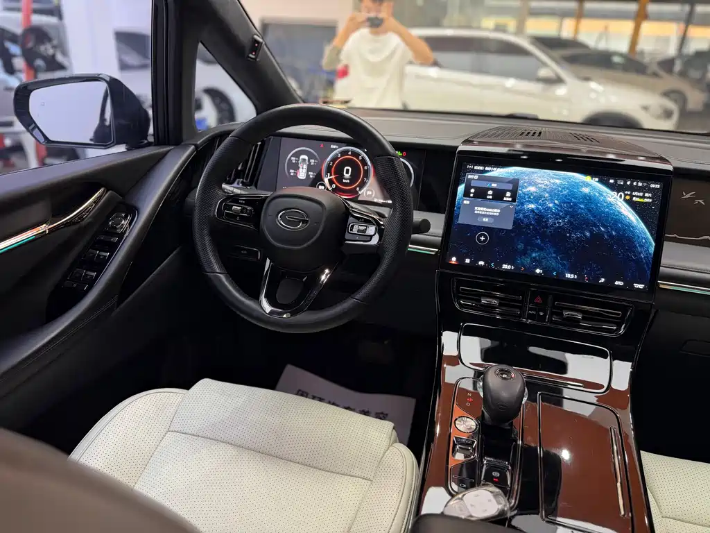 GAC Motor Trumpchi M8 2023 — фото 10
