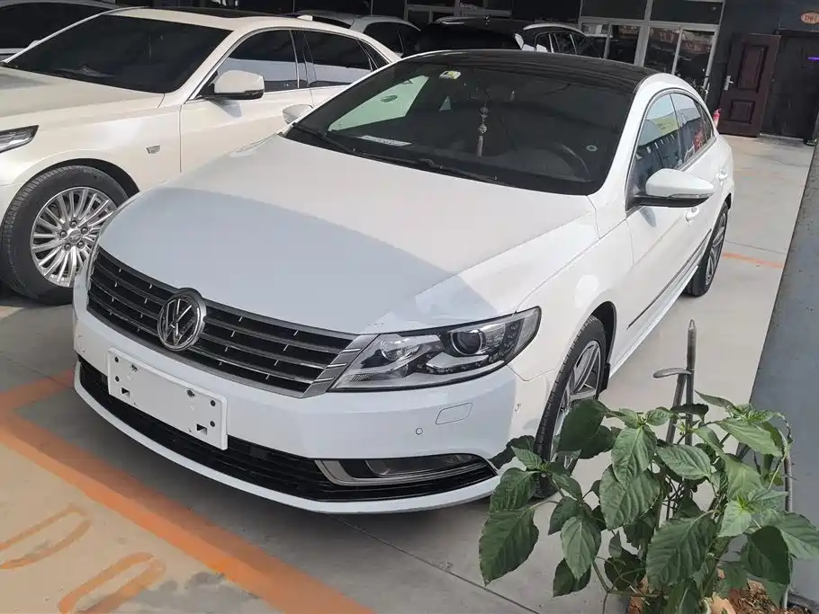 Volkswagen CC 2015 — фото 1