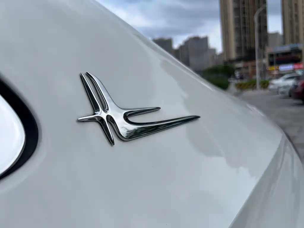 Mercedes-Benz E-Class 2025 — фото 47
