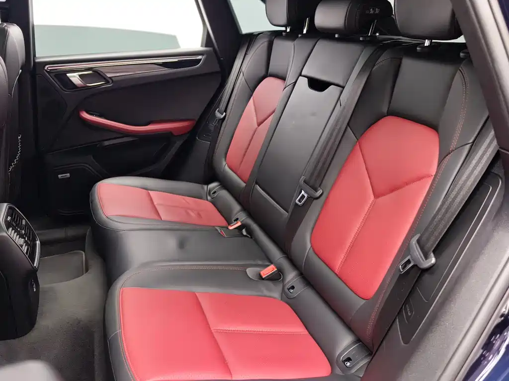 Porsche Macan 2020 — фото 14