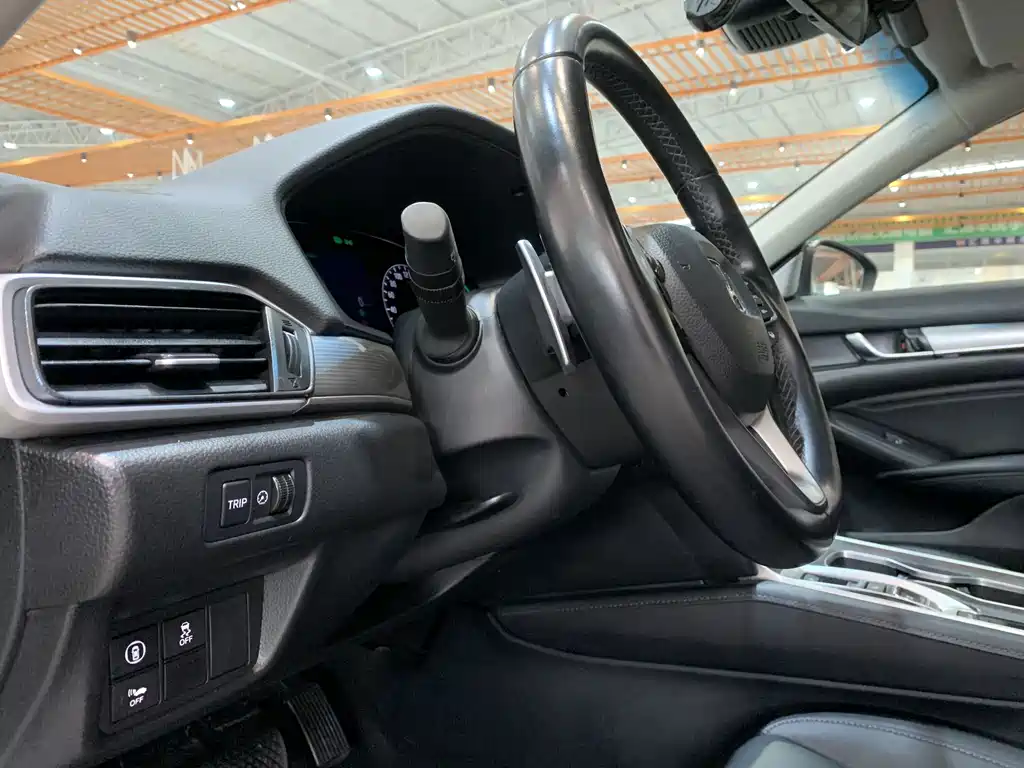 Honda Accord 2022 — фото 16