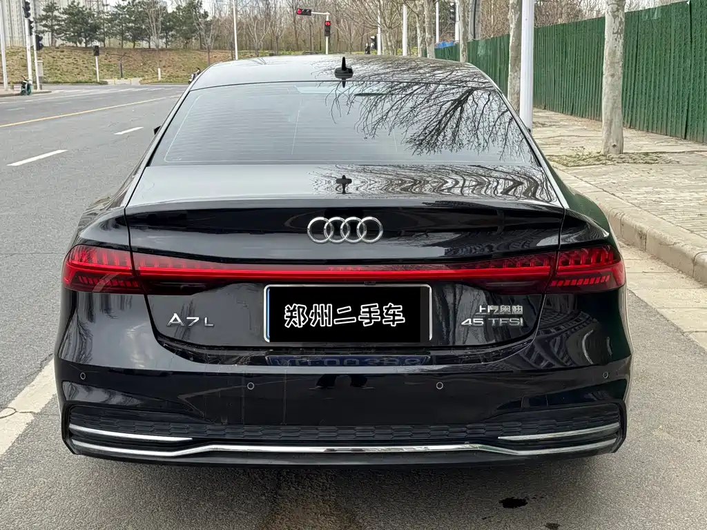 Audi A7L 2023 — фото 8
