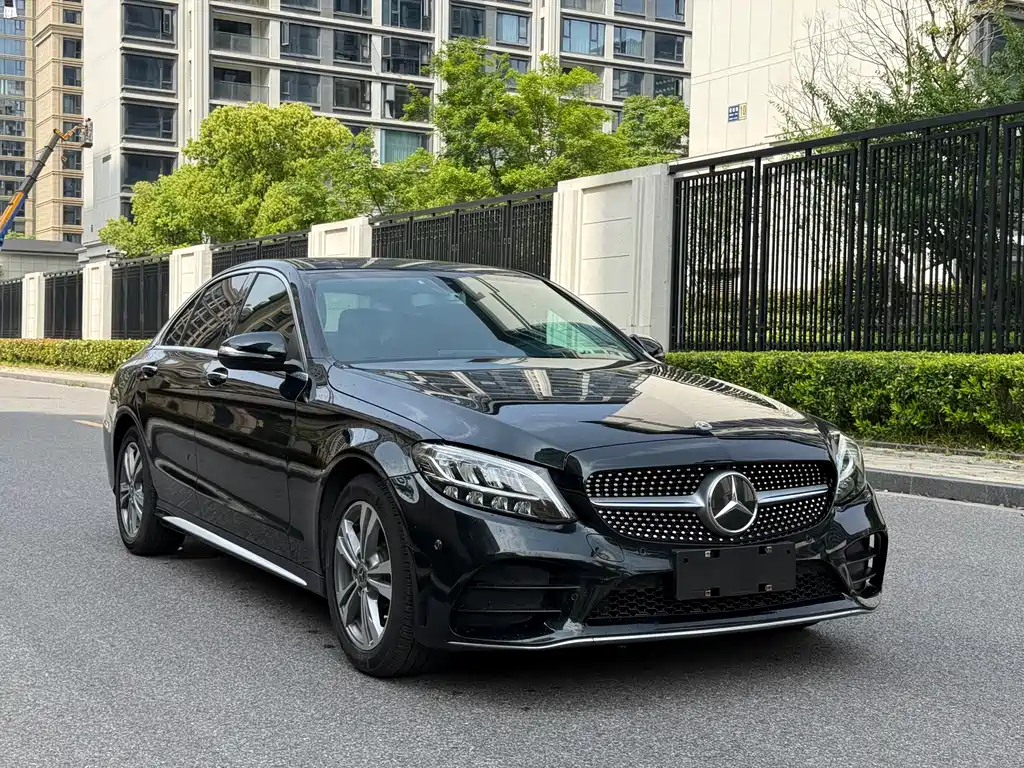 Mercedes-Benz C-Class 2020 — фото 3