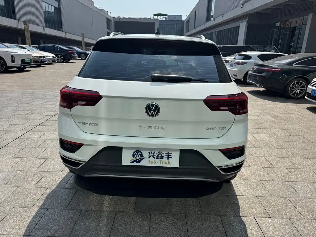 Volkswagen T-Roc 2022 — фото 8