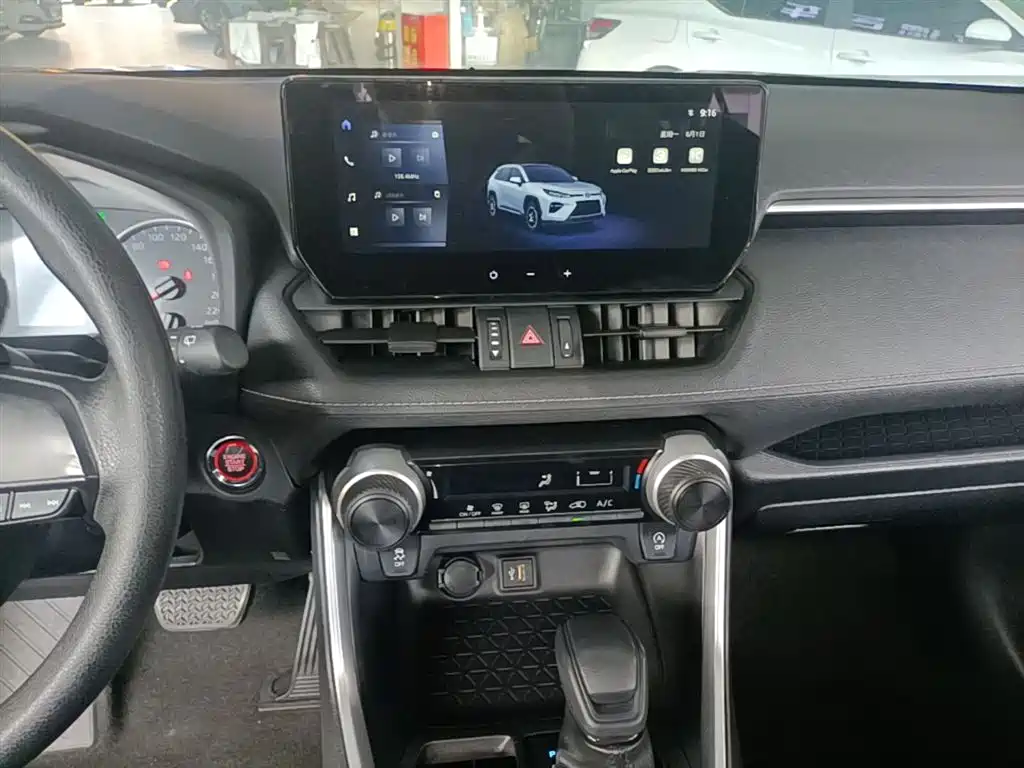 Toyota Wildlander 2023 — фото 13