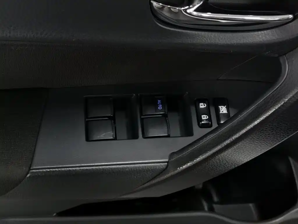 Toyota Levin 2017 — фото 9