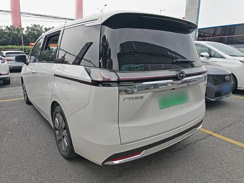 GAC Motor E8 PHEV 2024 — фото 5