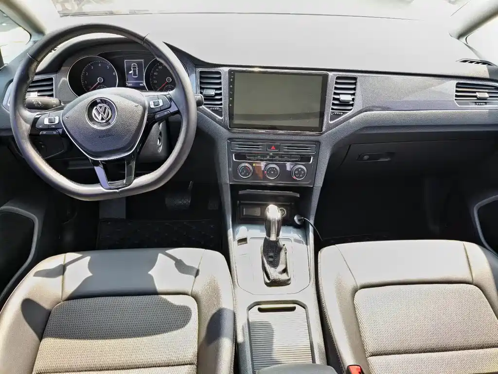 Volkswagen Golf Jialu 2017 — фото 6