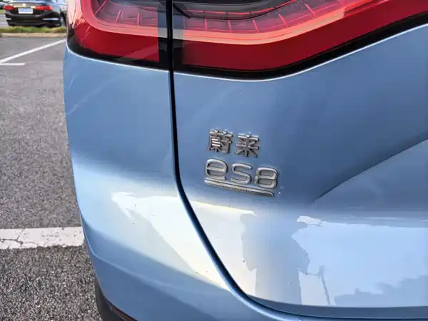 NIO ES8 2019