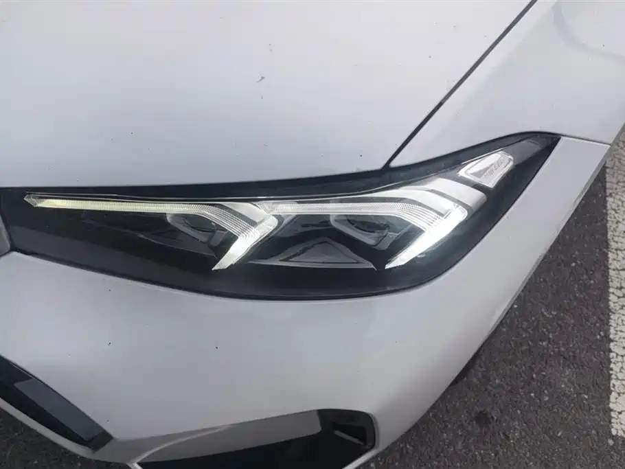 BMW 3 Series 2023