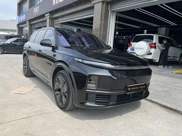 Li Auto L7 2025