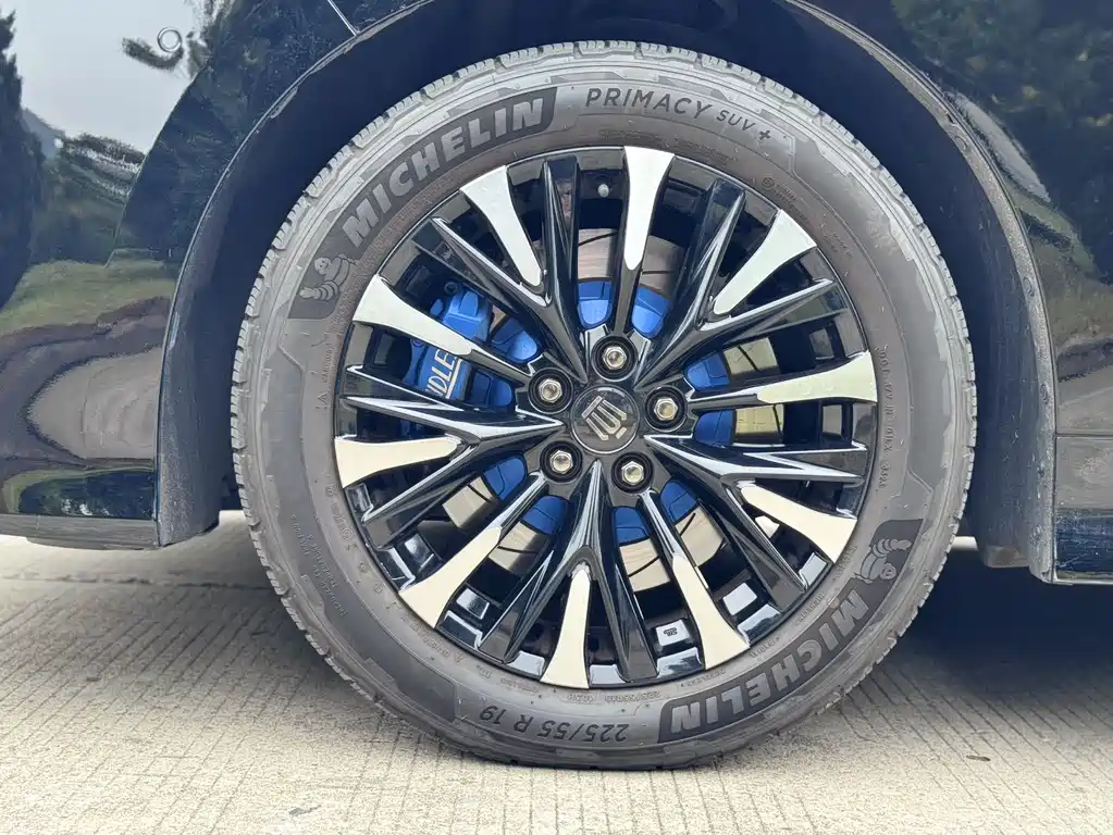 Toyota Vellfire 2023 — фото 15