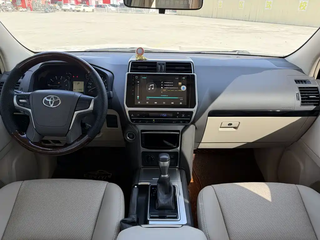 Toyota Prado 2019 — фото 8