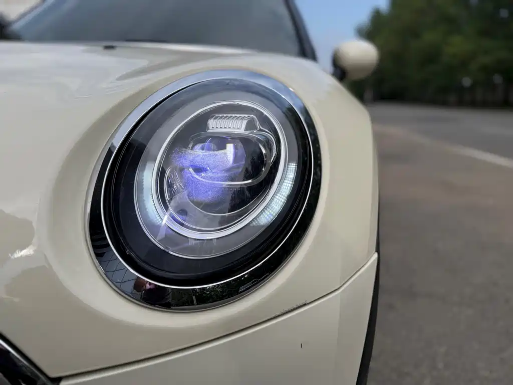 MINI Clubman 2019 — фото 21