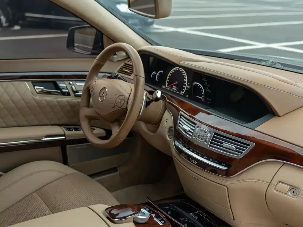 Mercedes-Benz S-Class AMG 2012 — фото 12