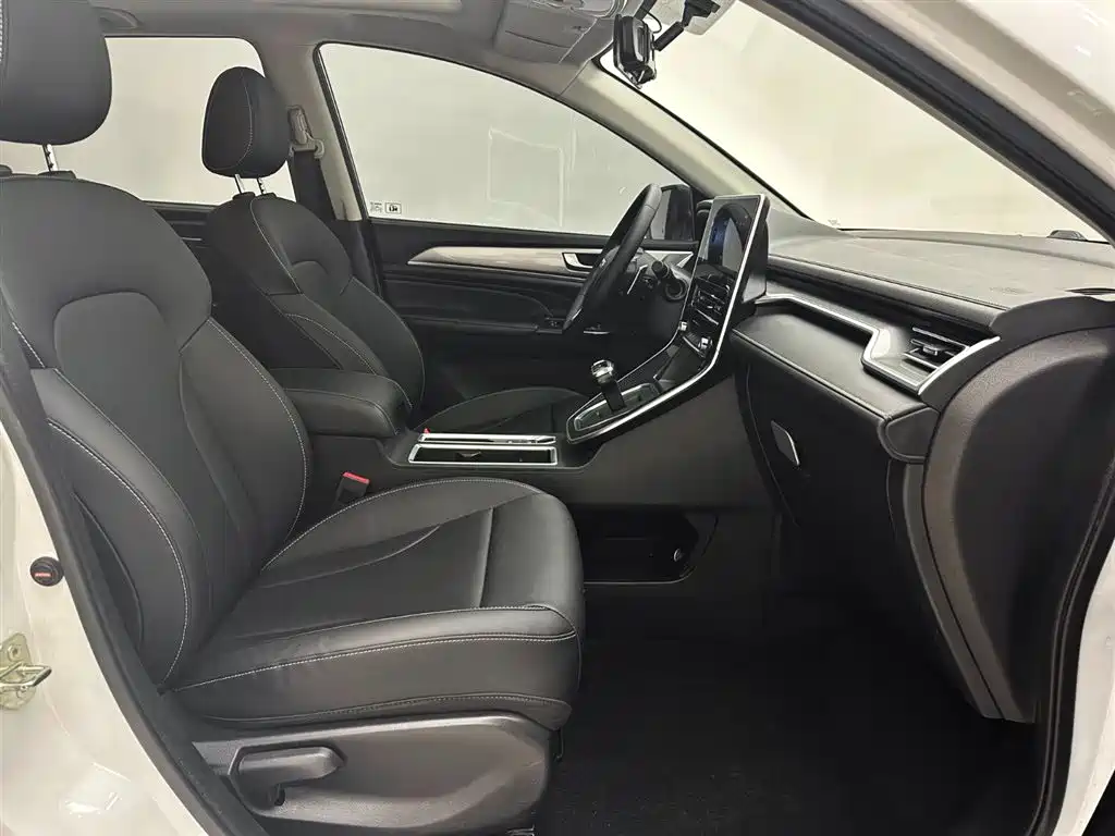 Haval M6 2023 — фото 20