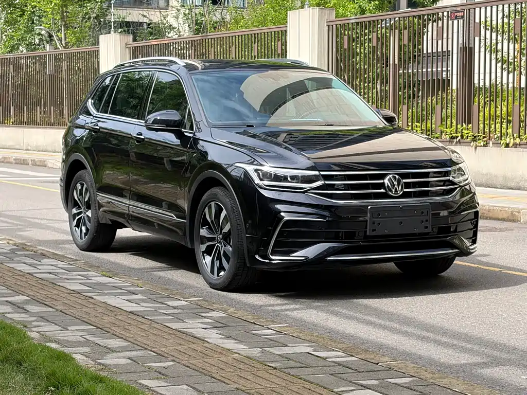 Volkswagen Tiguan L 2025 — фото 6