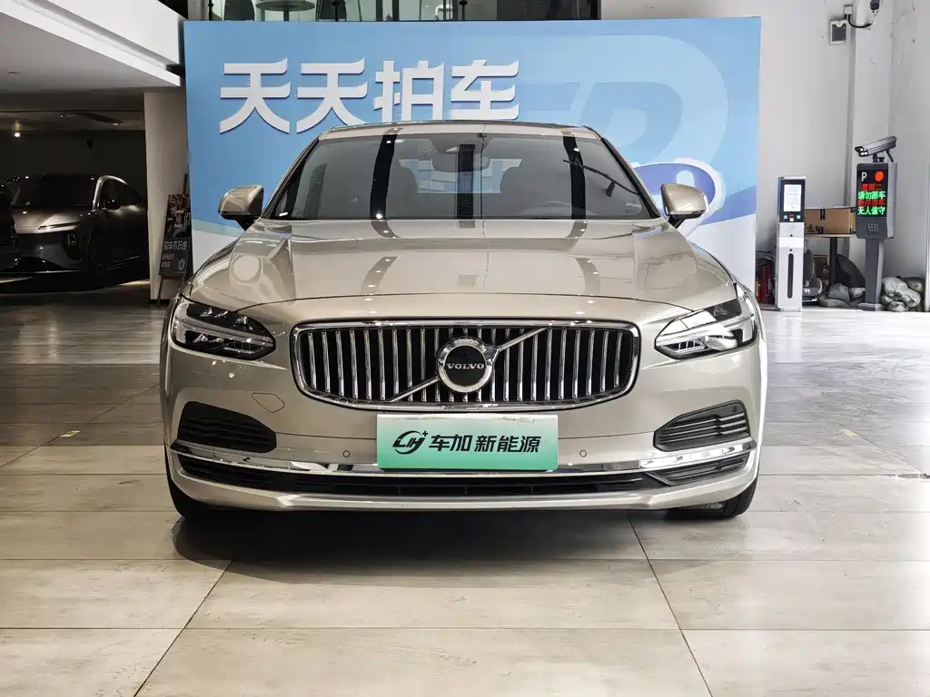 Volvo S90 PHEV 2023 — фото 2