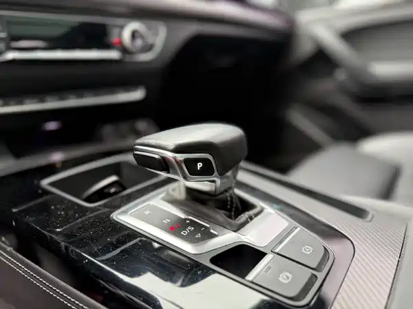 Audi Q5L 2021