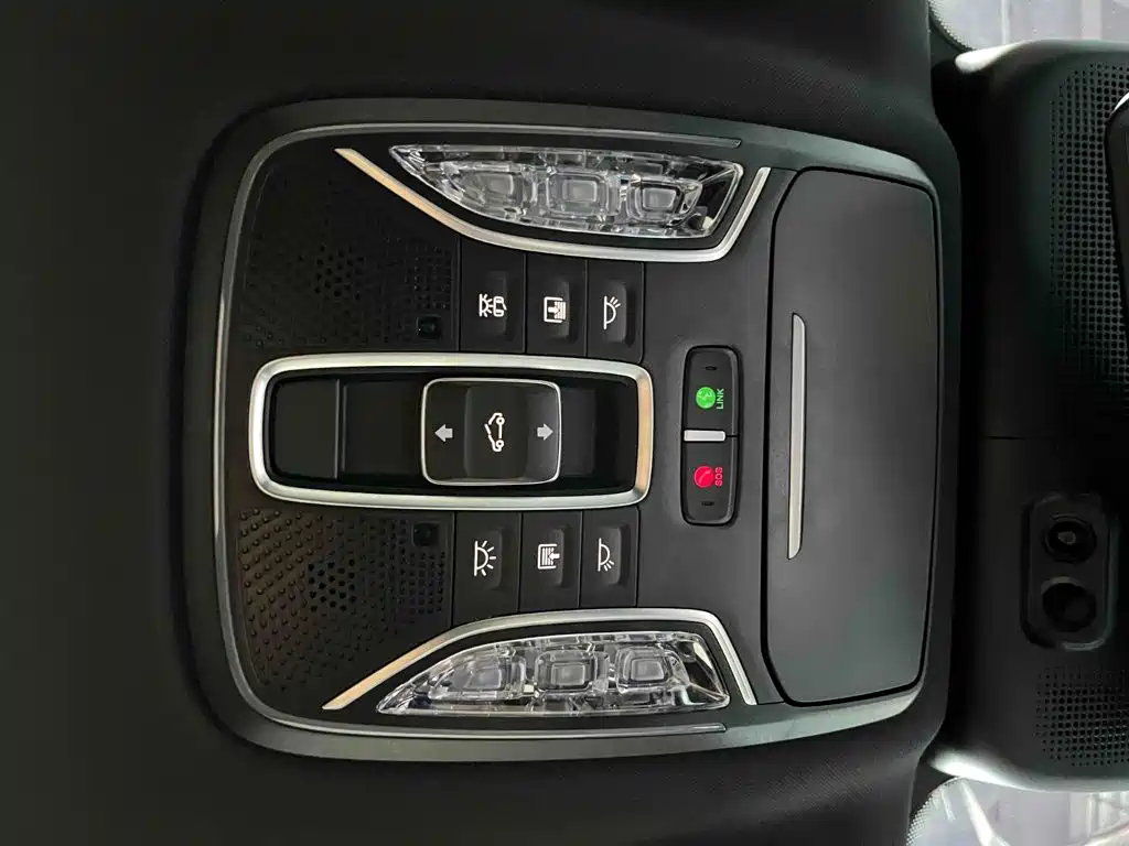 GAC Trumpchi GS8 2022 — фото 8