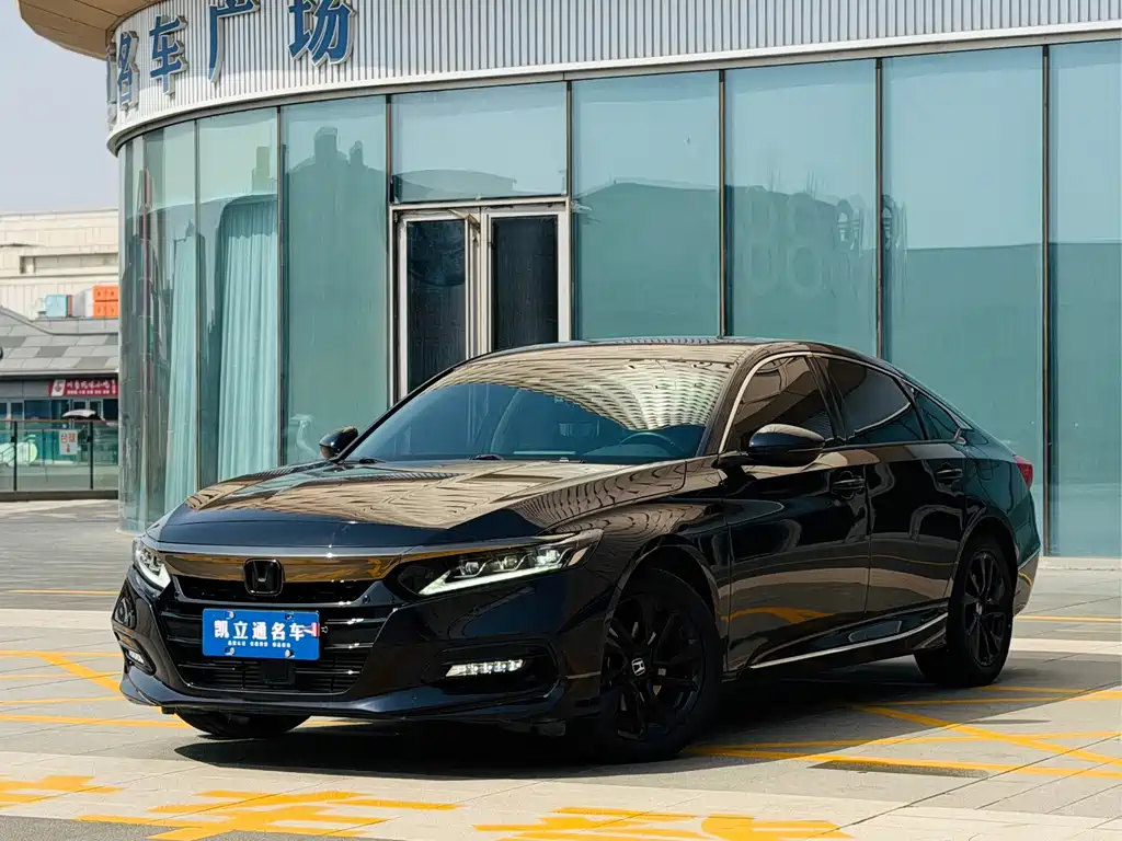 Honda Accord 2021 — фото 1