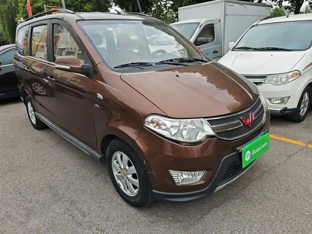 Wuling Hongguang 2015 — фото 4