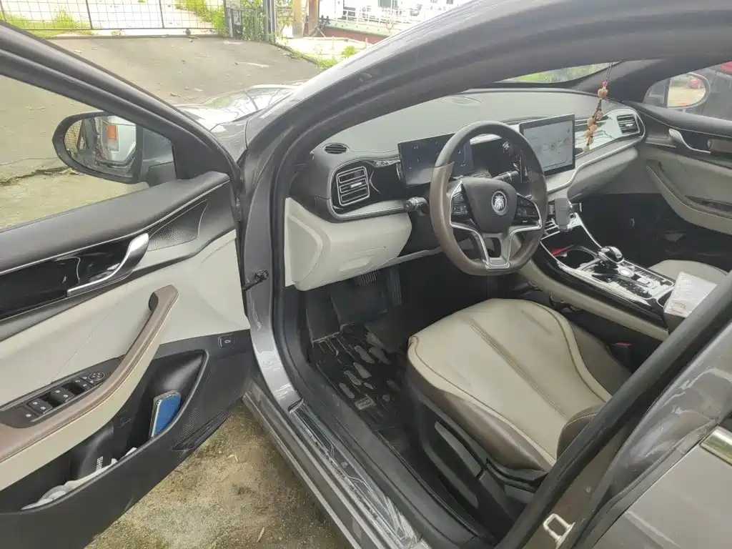 BYD Qin PLUS 2023 — фото 14