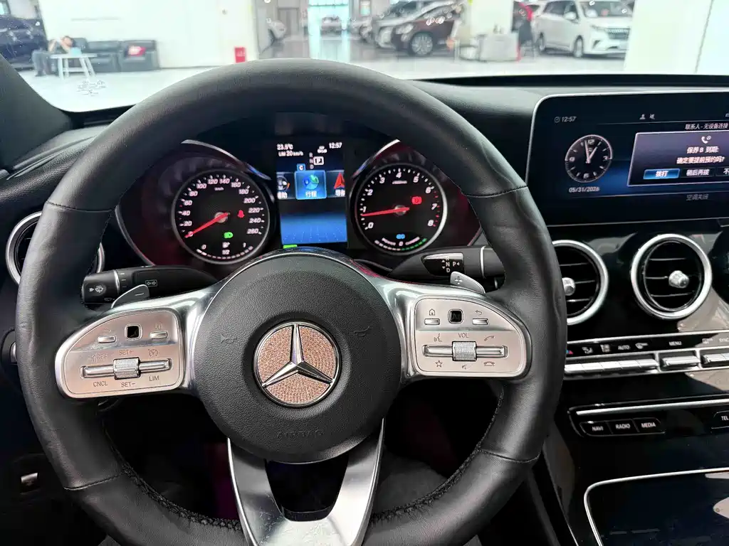 Mercedes-Benz C-Class 2019 — фото 15