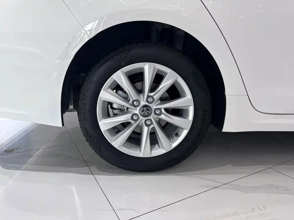 Toyota Corolla 2023 — фото 19
