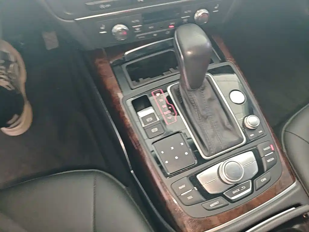 Audi A6L 2016 — фото 14