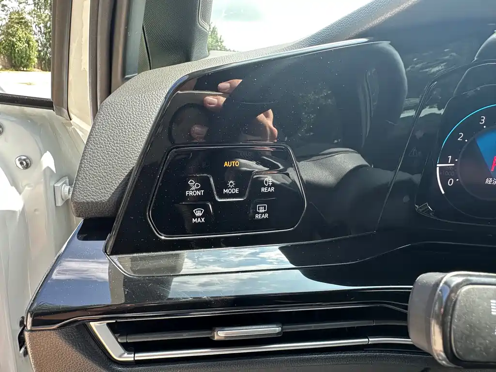 Volkswagen Golf 2023