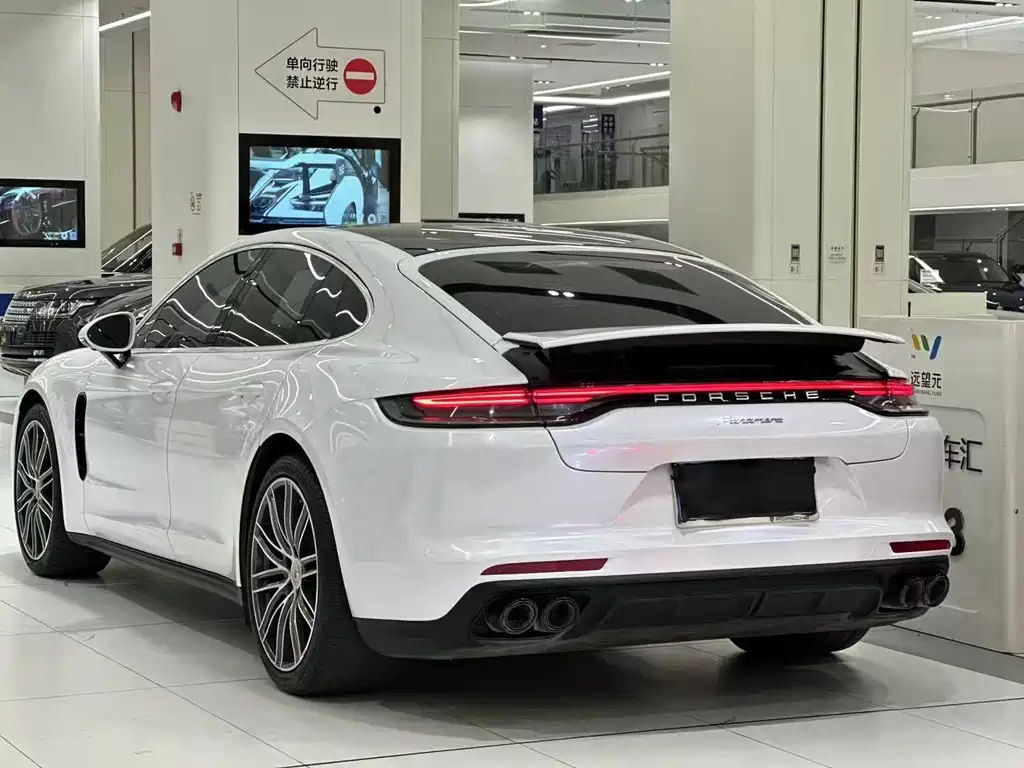 Porsche Panamera 2021 — фото 9