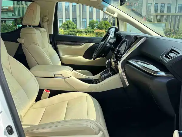Toyota Alphard 2021