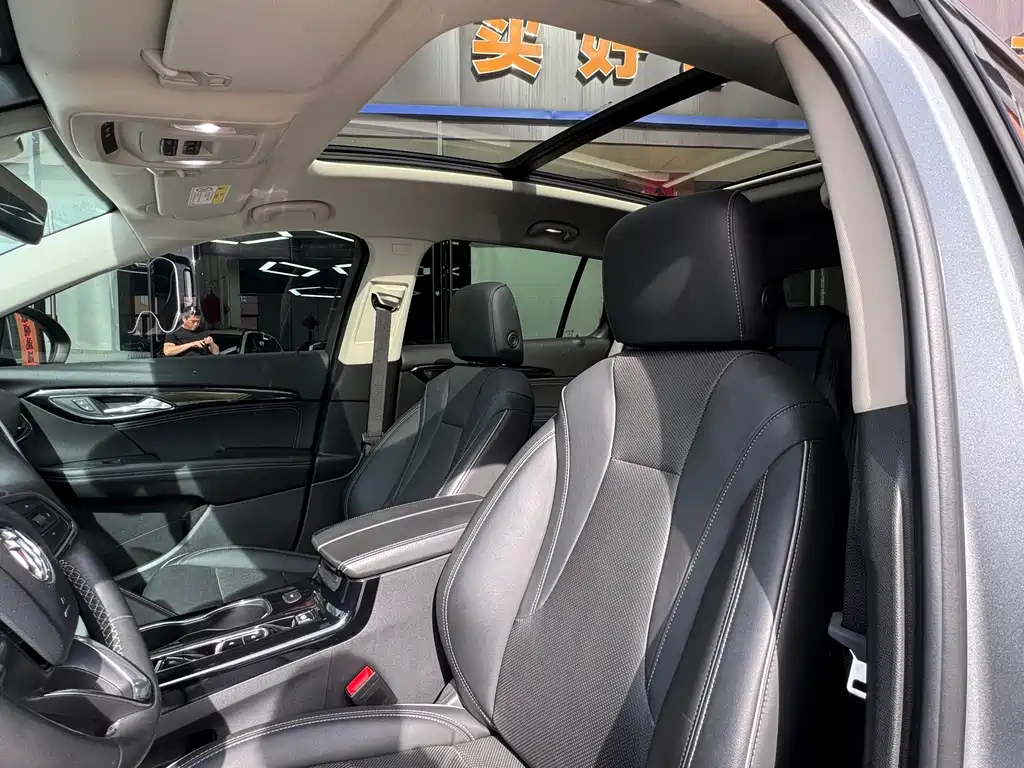 Buick Envision Plus 2023 — фото 10